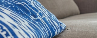 Detail coussin Fauteuil et Ndop / Nathalie Sihomnou Architecture / Photo: Albert MEVA